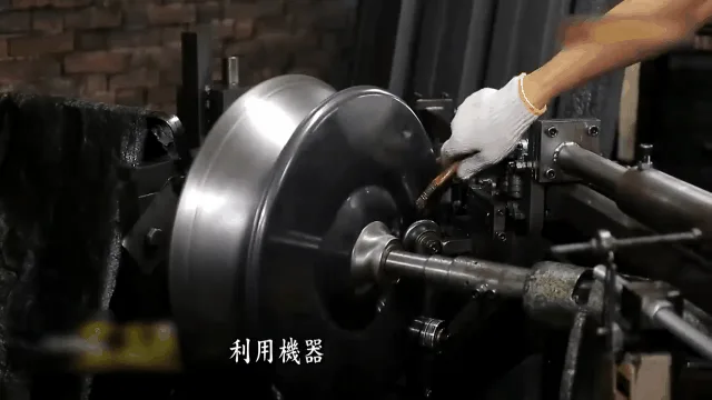 【正宗手工鍛打鐵鍋】免費開過 無塗層鐵鍋 不粘鍋 不生鏽 耐刮耐用 查出塗層 賠償500萬 - 7